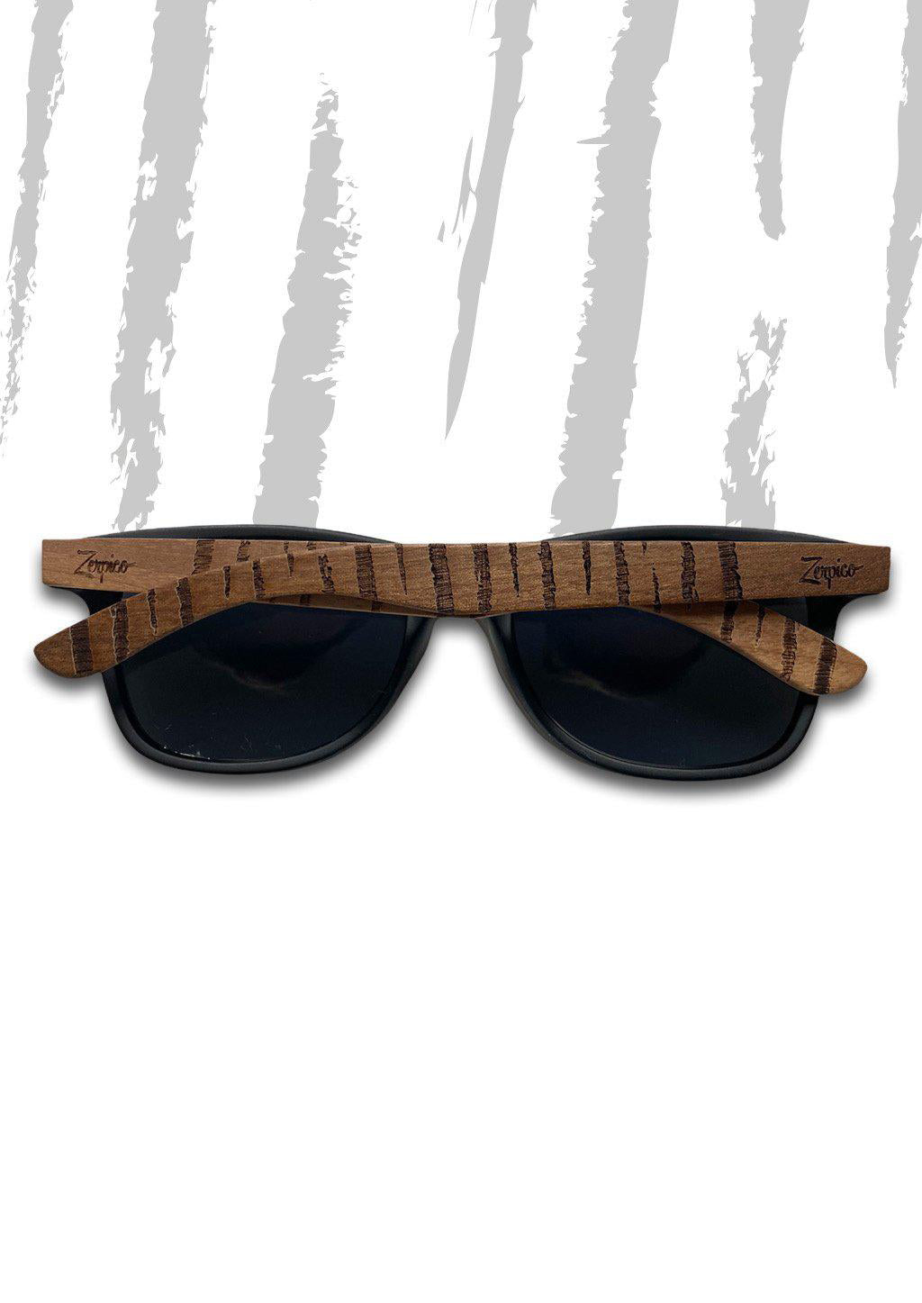Occhiali da sole in legno-incisi-unisex- Zerpico Engraved-Untamed