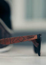 Occhiali da sole in legno Engraved -- Viking Runes Original