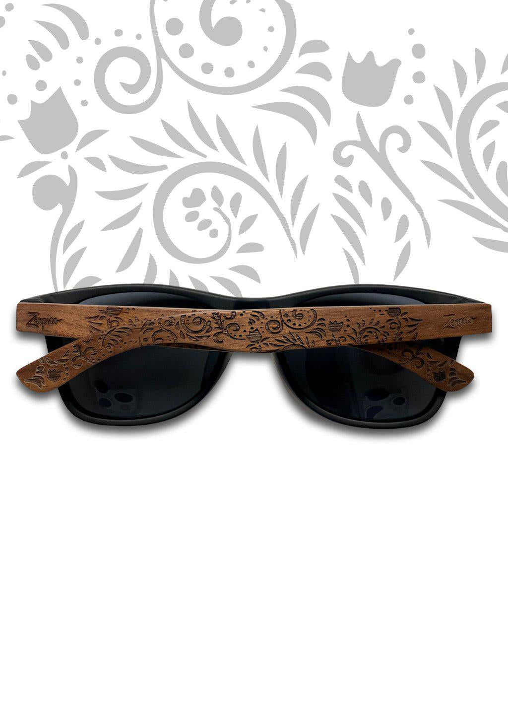 Occhiali da sole in legno-incisi-unisex- Zerpico Engraved- Oasis